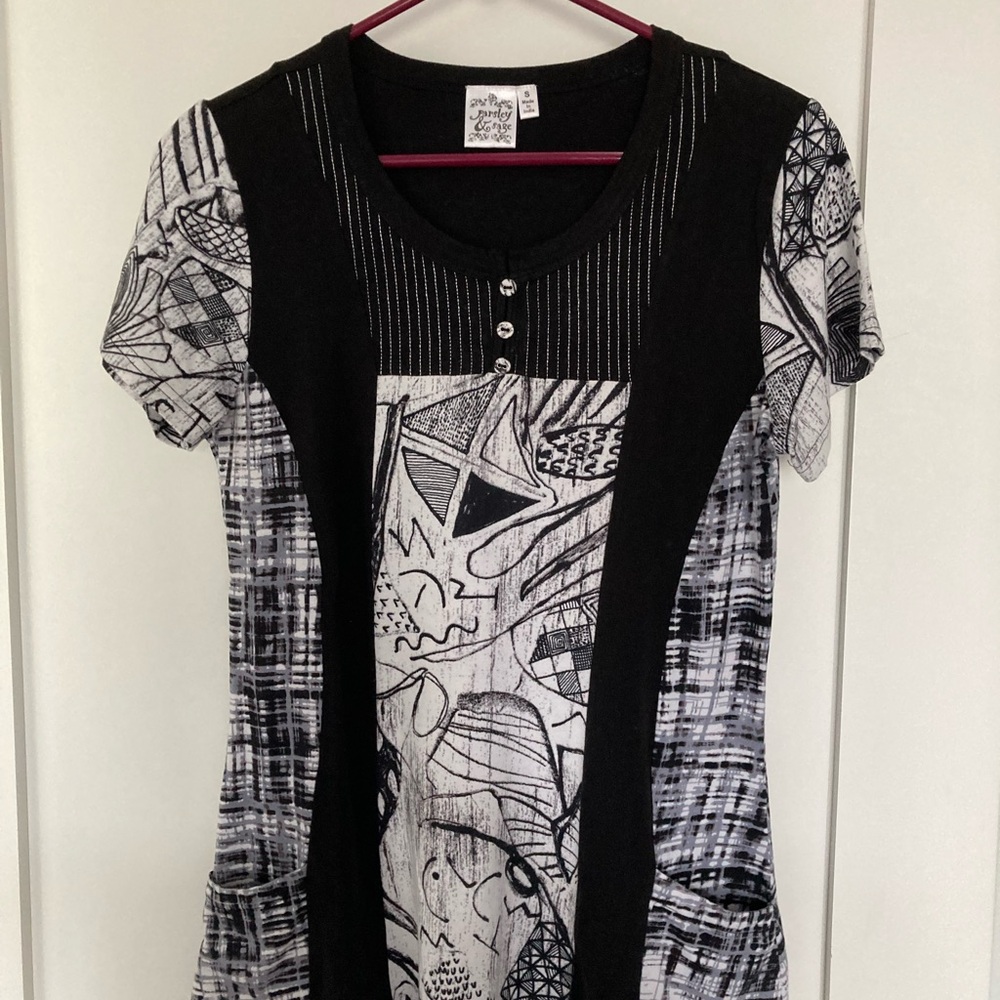 Parsley & Sage short sleeve top